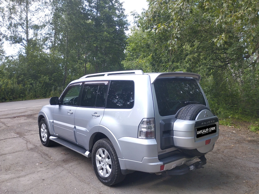 Mitsubishi Pajero, 2010г., полный привод, автомат
