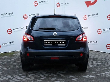 Nissan Qashqai, 2011г, передний привод, вариатор