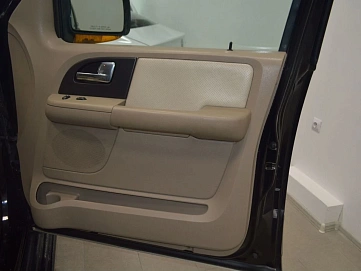 Ford Expedition, 2005г, полный привод, автомат
