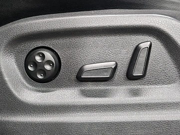 Volkswagen Tiguan, 2011г, полный привод, автомат