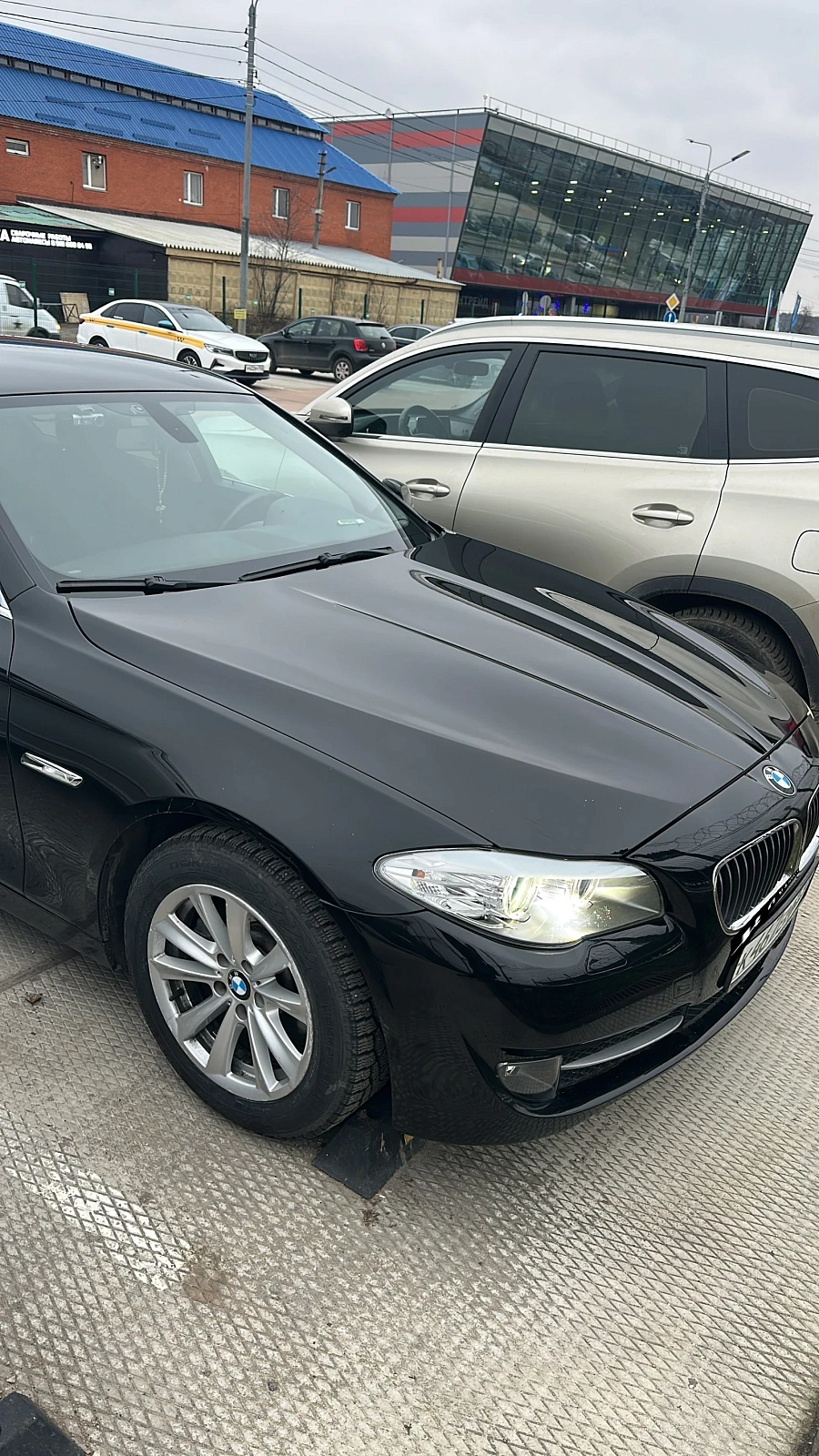 BMW 5 серии, 2012г., задний привод, механика