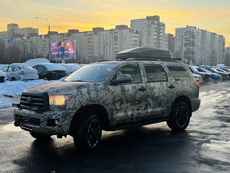 Toyota Sequoia, 2010г., полный привод, автомат
