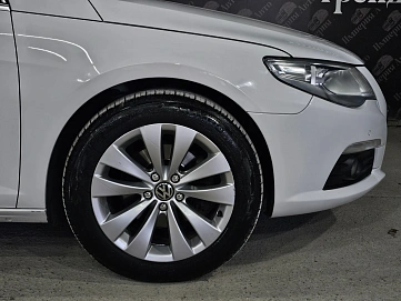 Volkswagen Passat CC, 2011г, передний привод, робот