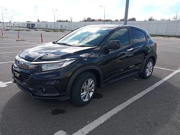 Honda Vezel, 2019г, передний привод, вариатор