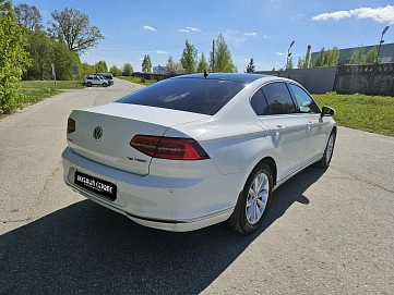Volkswagen Passat, 2016г, передний привод, робот