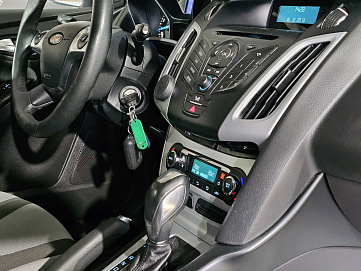 Ford Focus, 2013г, передний привод, робот