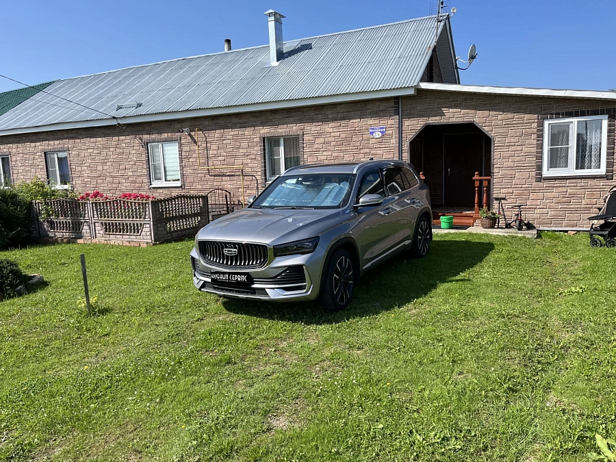 Geely Monjaro, 2023г., передний привод, автомат