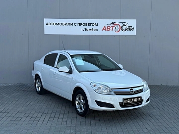 Opel Astra, 2012г, передний привод, механика
