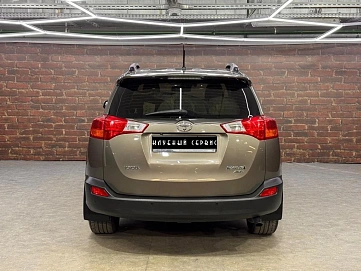 Toyota RAV4, 2014г, полный привод, автомат