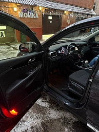 Kia Sorento, 2019г, передний привод, автомат
