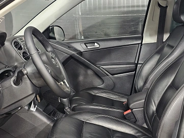 Volkswagen Tiguan, 2011г, полный привод, автомат