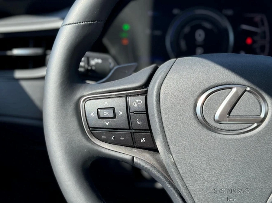 Lexus ES, 2024г., передний привод, вариатор