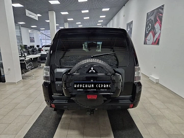 Mitsubishi Pajero, 2012г, полный привод, механика