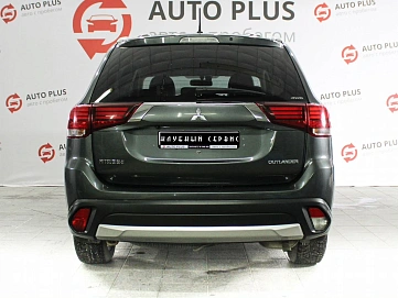 Mitsubishi Outlander, 2015г, полный привод, вариатор