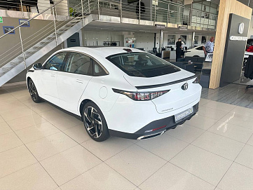 Changan Lamore, 2023г, передний привод, робот