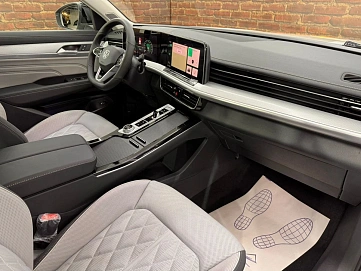 Volkswagen Tavendor, 2026г, полный привод, робот