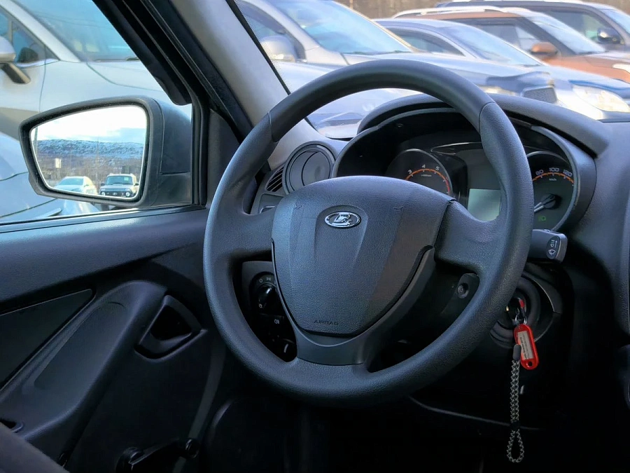 Lada (ВАЗ) Granta, 2019г., передний привод, механика