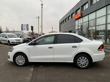 Volkswagen Polo, 2017г, передний привод, механика