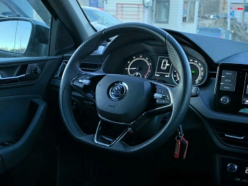 Skoda Rapid, 2022г, передний привод, робот