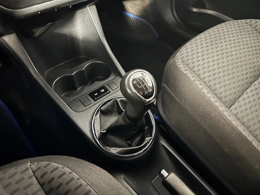 Skoda Fabia, 2012г., передний привод, механика