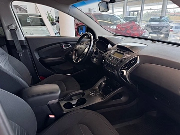 Hyundai ix35, 2014г, передний привод, автомат