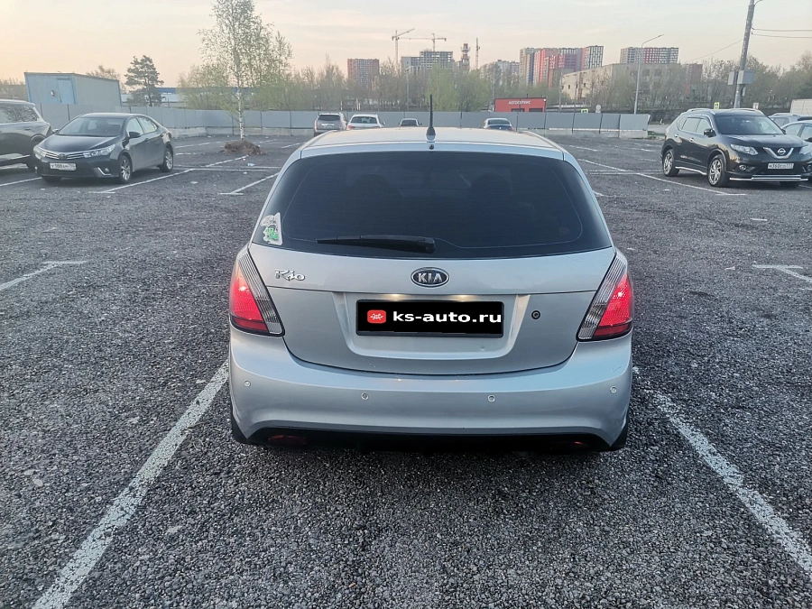 Kia Rio, 2010г., передний привод, автомат