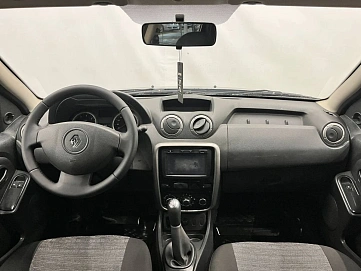 Renault Duster, 2015г, передний привод, механика
