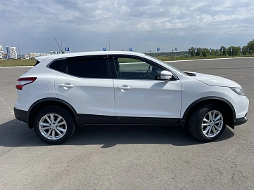 Nissan Qashqai, 2016г, полный привод, вариатор