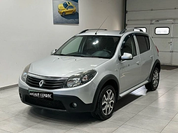 Renault , 2013г., передний привод, автомат