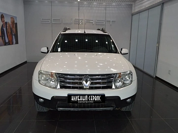 Renault Duster, 2012г, передний привод, автомат