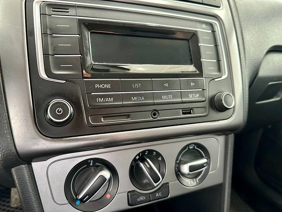 Volkswagen Polo, 2019г., передний привод, автомат