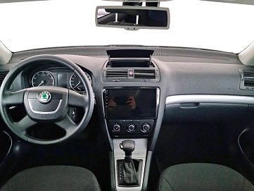 Skoda Octavia, 2012г, передний привод, автомат