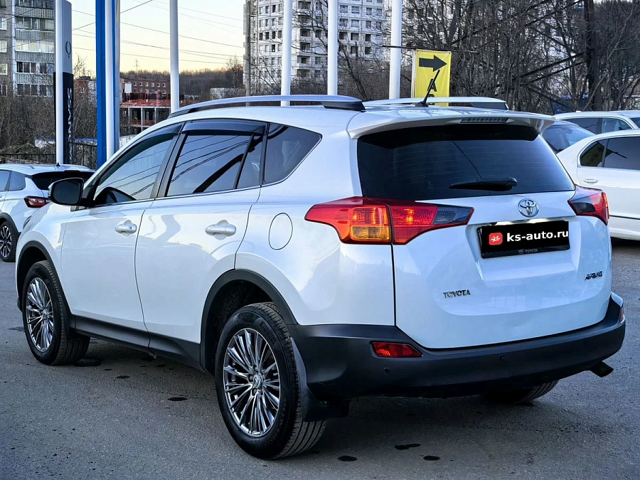 Toyota RAV4, 2013г., полный привод, автомат