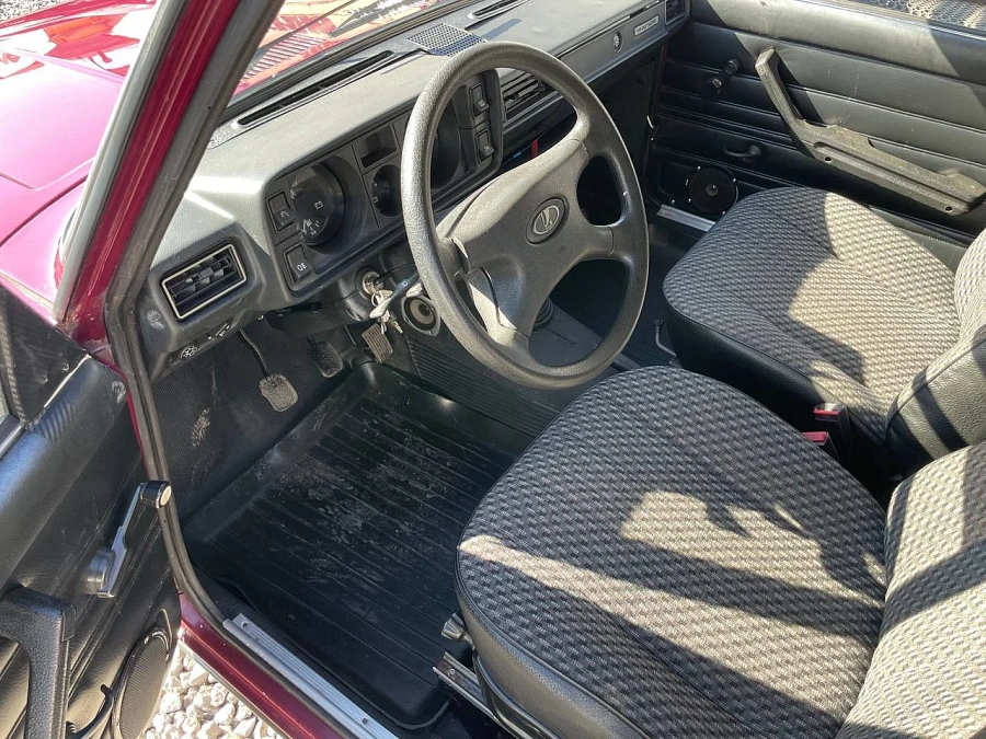 Lada (ВАЗ) 2105, 2000г., задний привод, механика