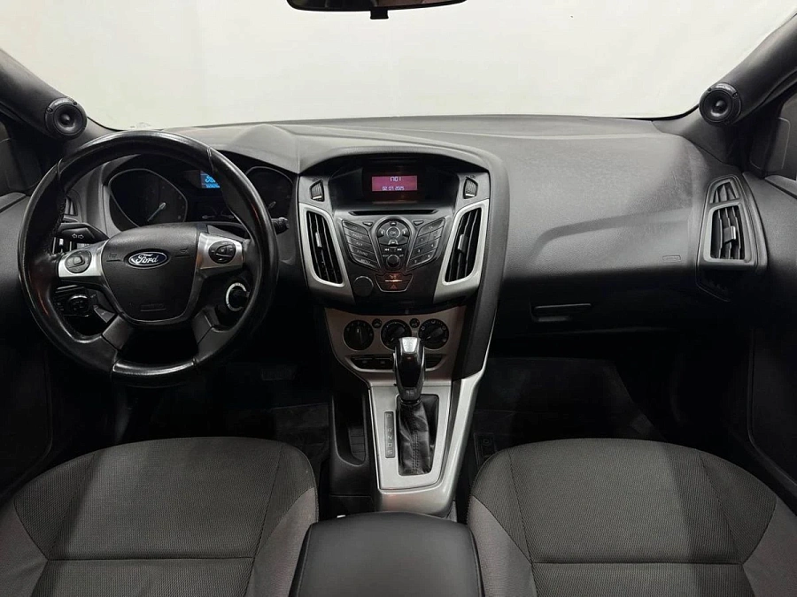 Ford Focus, 2012г., передний привод, робот