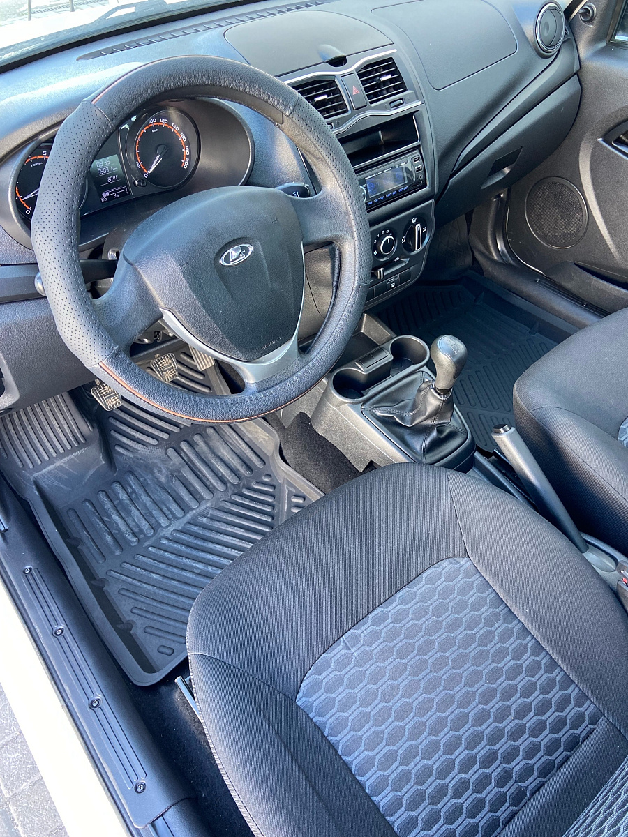 Lada (ВАЗ) Granta, 2019г., передний привод, механика