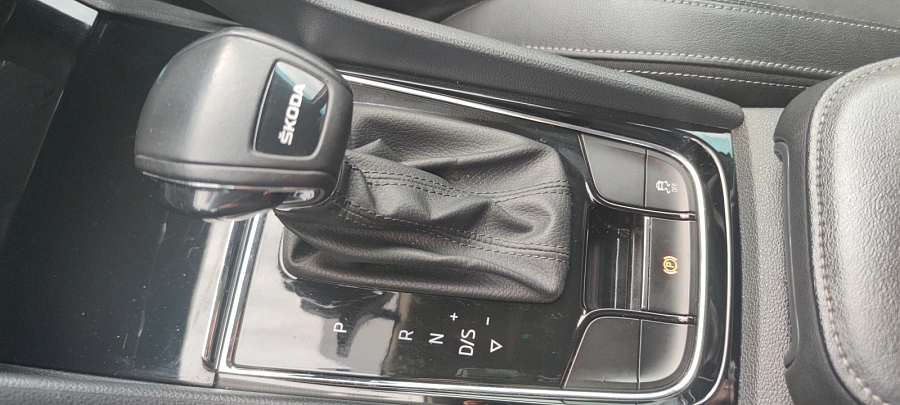 Skoda Karoq, 2020г., передний привод, автомат