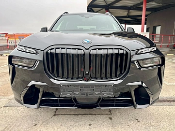 BMW X7, 2024г, полный привод, автомат