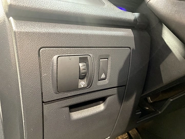 Renault Latitude, 2010г, передний привод, вариатор