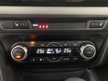 Mazda 3, 2016г, передний привод, автомат