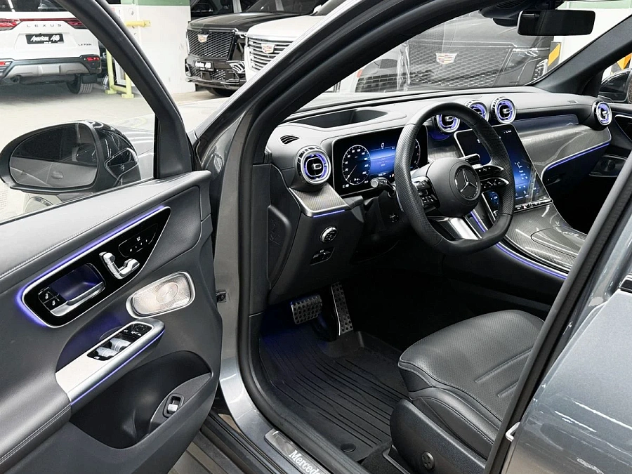 Mercedes-Benz GLC, 2023г., полный привод, автомат