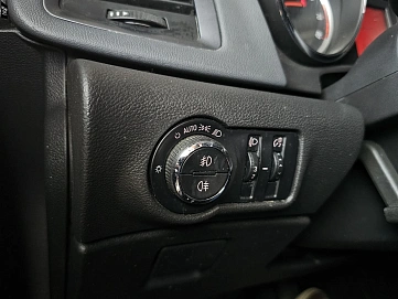 Opel , 2012г., передний привод, автомат