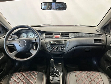 Mitsubishi Lancer, 2005г, передний привод, механика