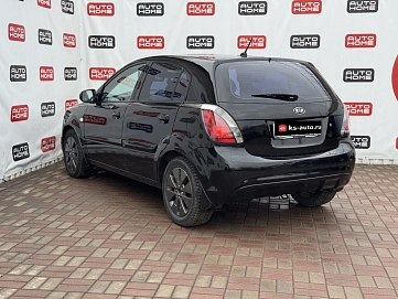 Kia Rio, 2010г., передний привод, механика