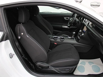 Ford Mustang, 2019г, задний привод, автомат