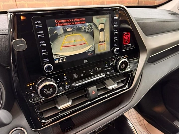 Toyota Highlander, 2021г, полный привод, автомат