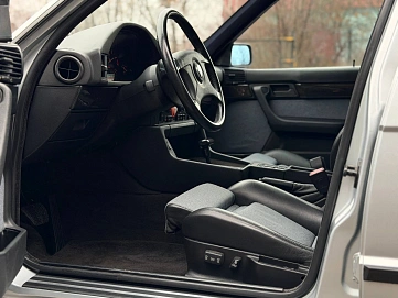 BMW 5 серии, 1995г, задний привод, автомат