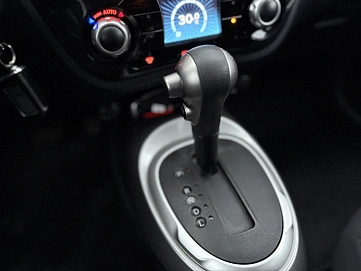 Nissan Juke, 2012г, передний привод, вариатор