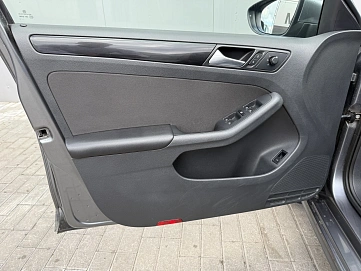 Volkswagen Jetta, 2014г, передний привод, робот
