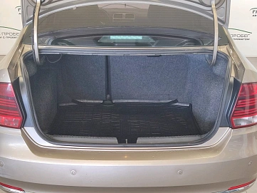 Volkswagen Polo, 2015г., передний привод, автомат